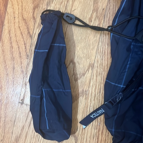 NAUTICA GOLF  men’s golf windbreaker Sz L folds into a pouch clips to bag! - Picture 4 of 5